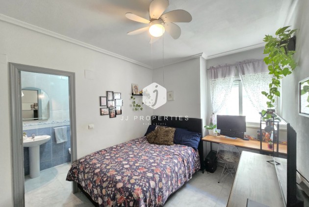 Tweedehands - Appartement / flat -
Los Montesinos *