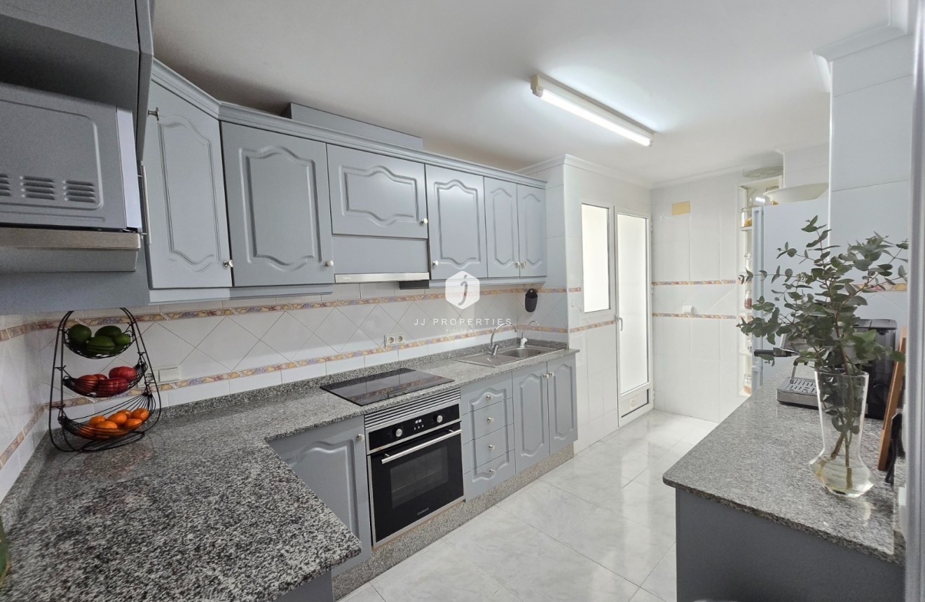 Tweedehands - Appartement / flat -
Los Montesinos *