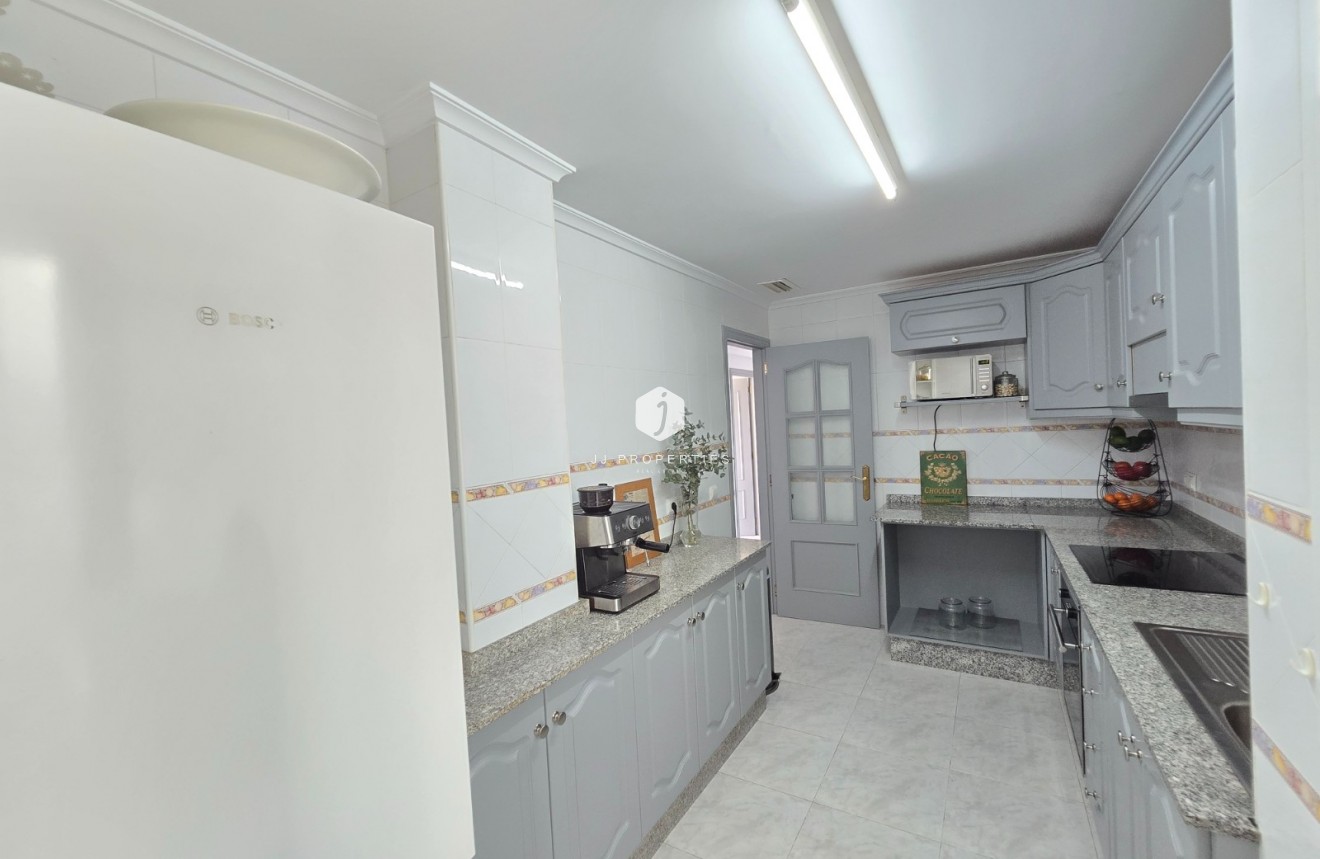 Tweedehands - Appartement / flat -
Los Montesinos *