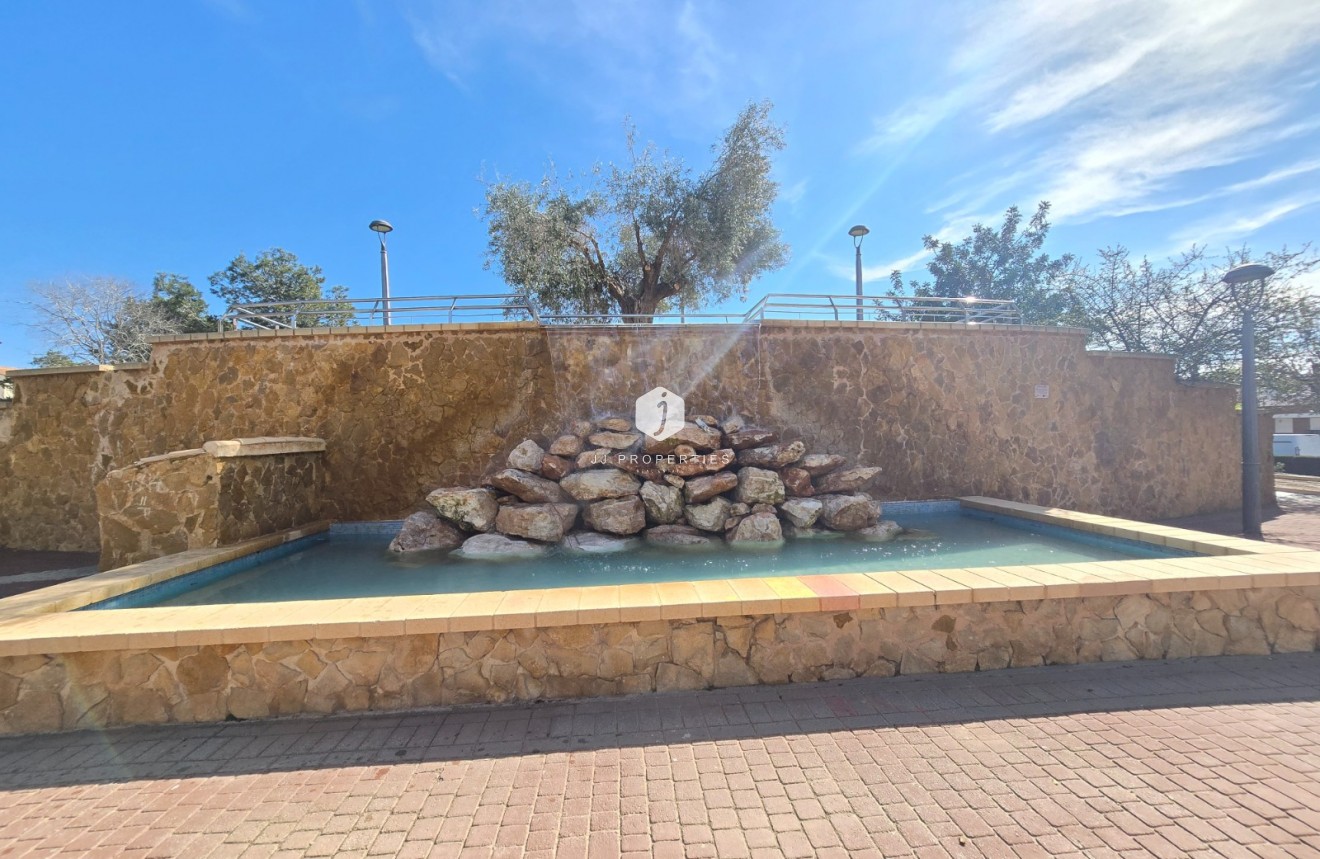 Tweedehands - Appartement / flat -
Los Montesinos *