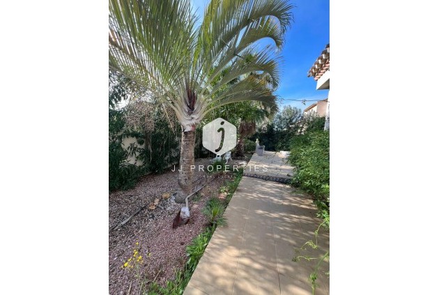 Z drugiej ręki - Villa -
Playa Flamenca