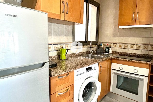 Tweedehands - Appartement / flat -
Torrevieja - Centro