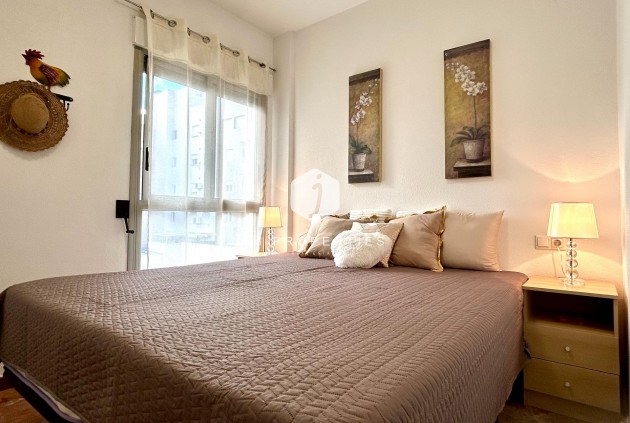 Tweedehands - Appartement / flat -
Torrevieja - Centro