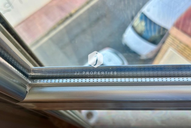 Tweedehands - Appartement / flat -
Torrevieja - Centro