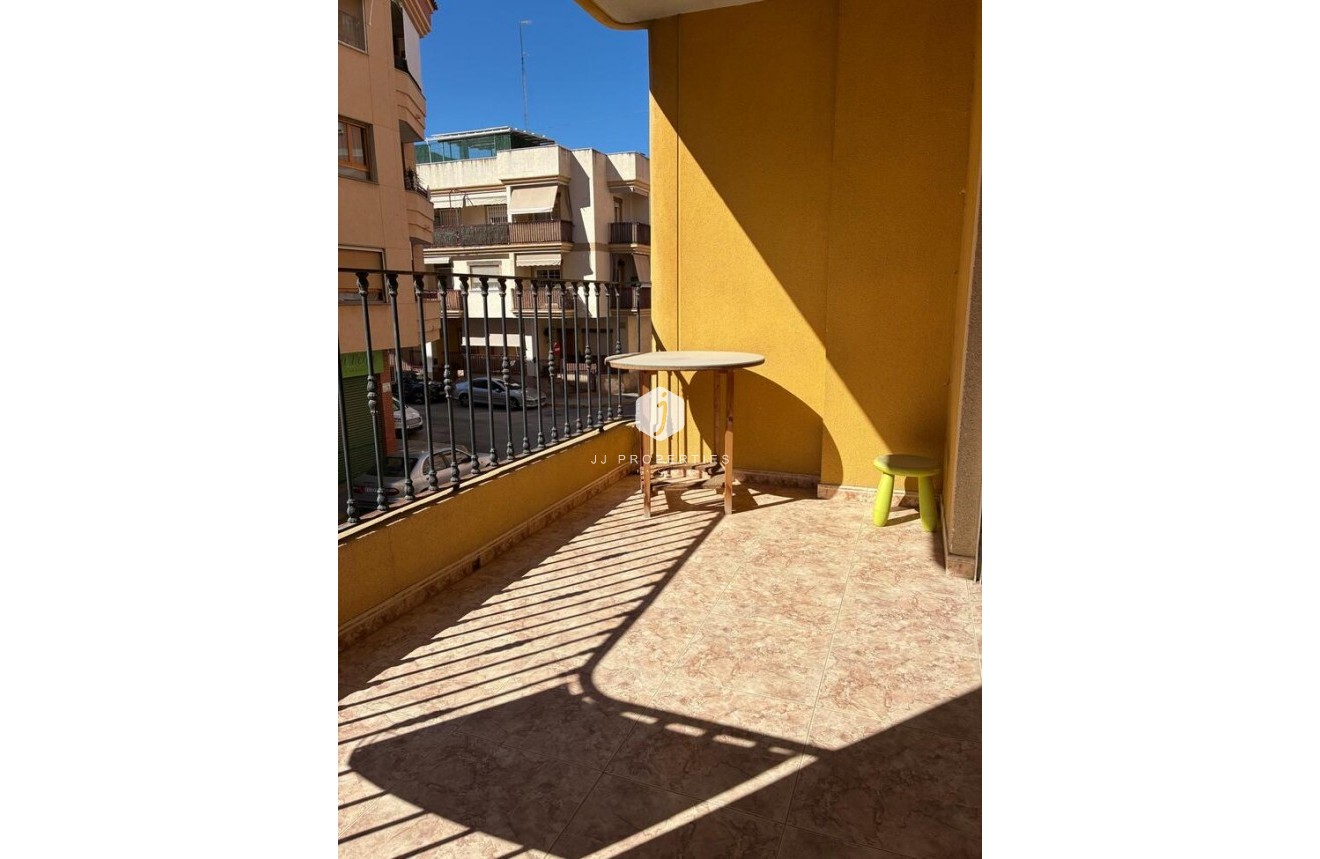 Tweedehands - Appartement / flat -
Almoradí - Costa Blanca