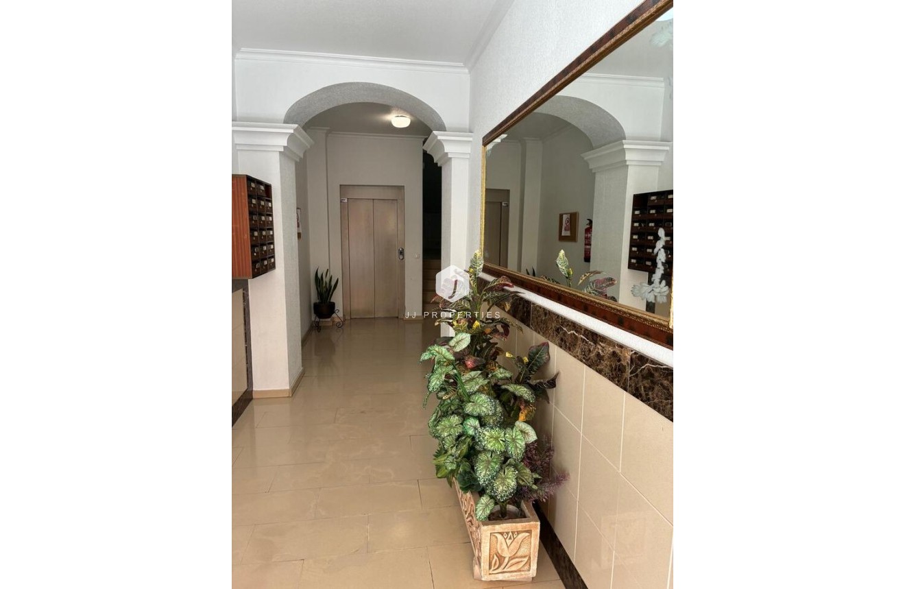 Tweedehands - Appartement / flat -
Almoradí - Costa Blanca