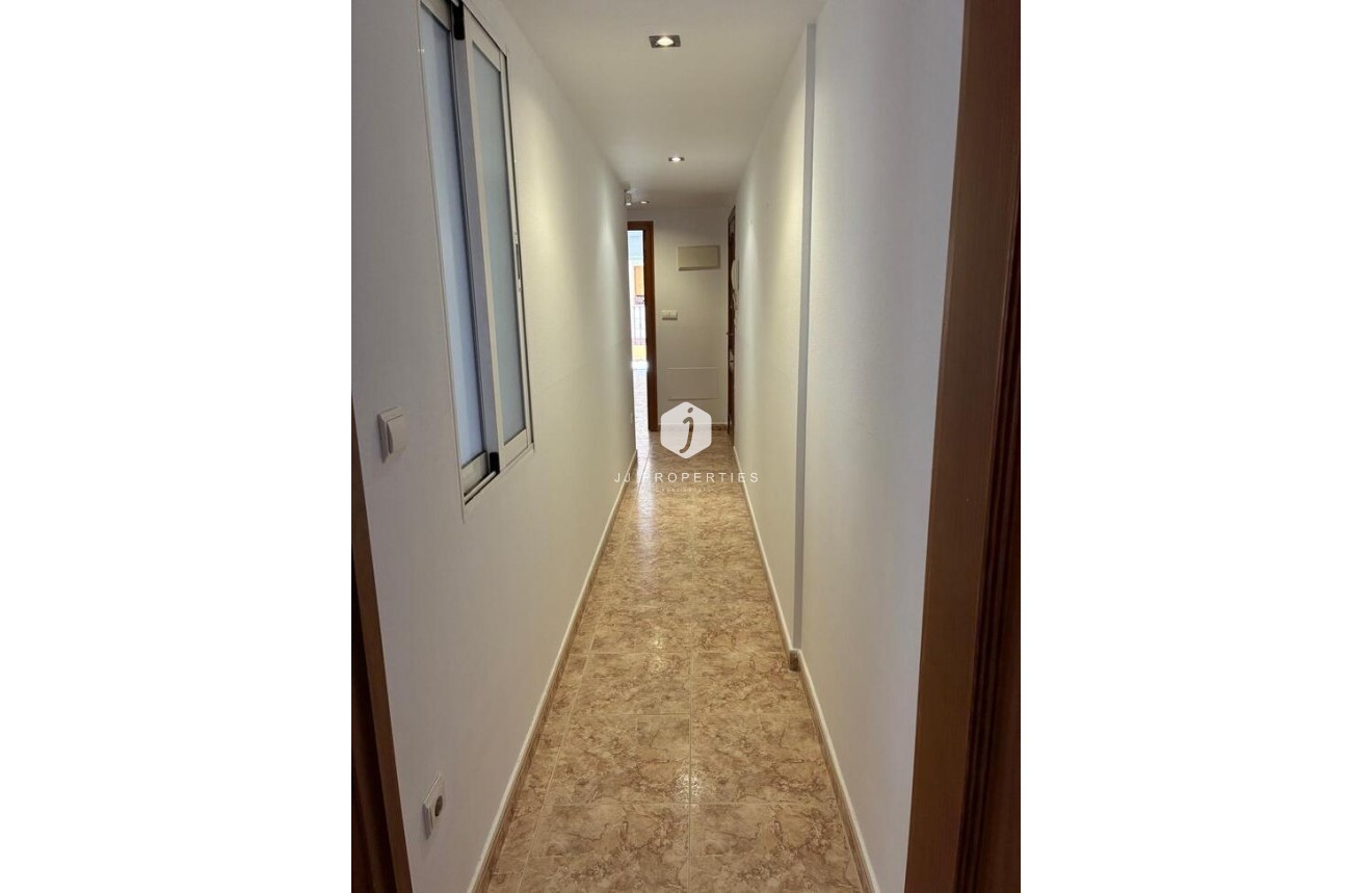 Tweedehands - Appartement / flat -
Almoradí - Costa Blanca