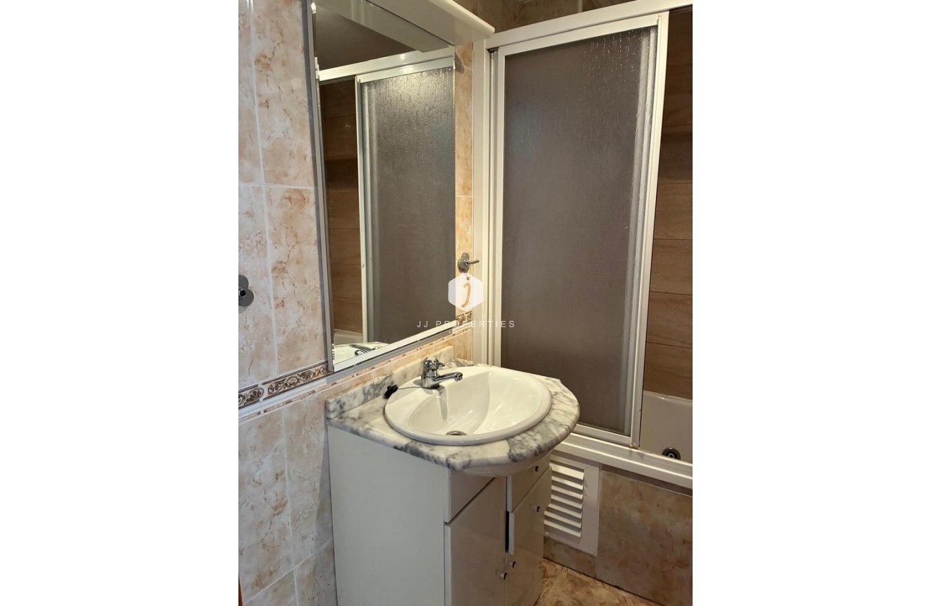 Tweedehands - Appartement / flat -
Almoradí - Costa Blanca