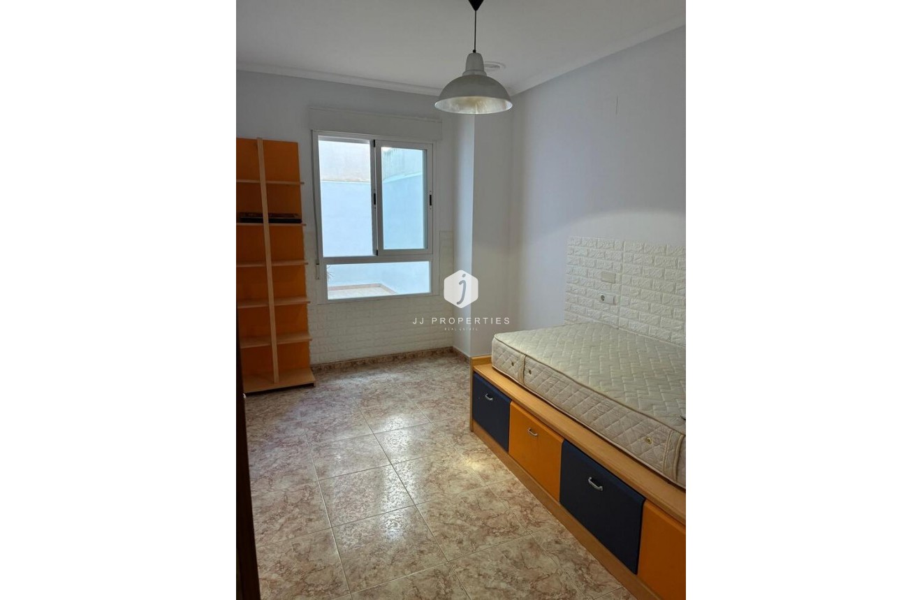 Tweedehands - Appartement / flat -
Almoradí - Costa Blanca