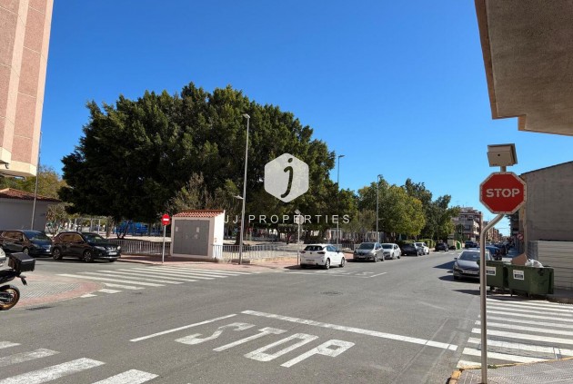 Tweedehands - Appartement / flat -
Almoradí - Costa Blanca