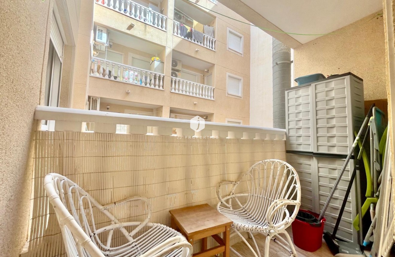 Tweedehands - Appartement / flat -
Torrevieja - Acequion