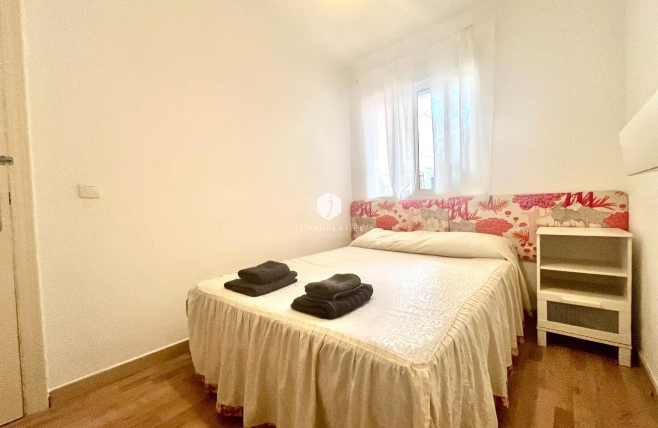 Tweedehands - Appartement / flat -
Torrevieja - Acequion