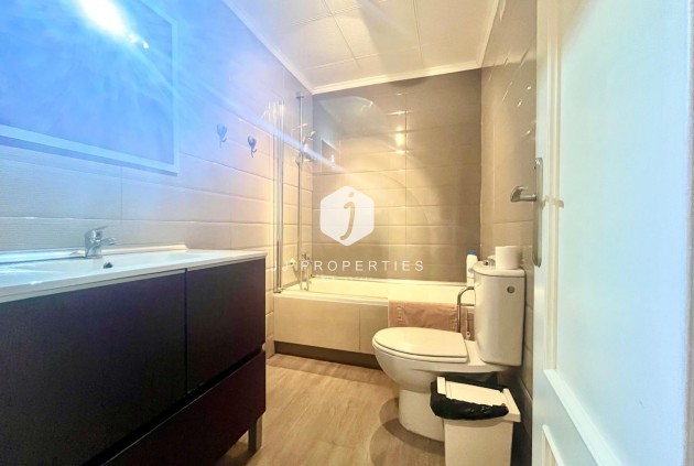 Tweedehands - Appartement / flat -
Torrevieja - Acequion