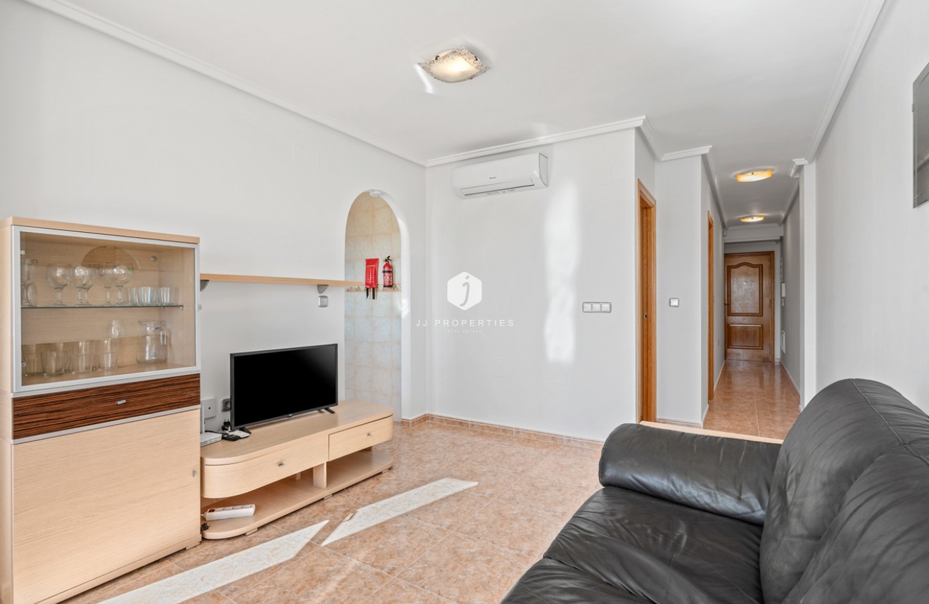 Tweedehands - Appartement / flat -
Algorfa - Inland