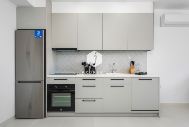 Tweedehands - Appartement / flat -
San Miguel de Salinas - Inland