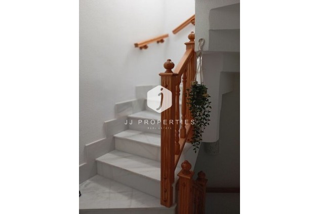 Tweedehands - duplex -
Daya Vieja - Costa Blanca