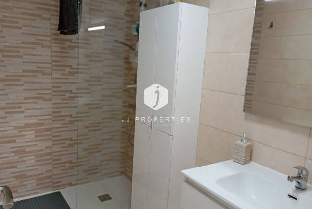 Tweedehands - duplex -
Daya Vieja - Costa Blanca