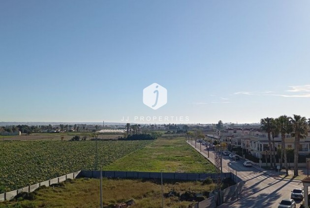 Tweedehands - duplex -
Daya Vieja - Costa Blanca