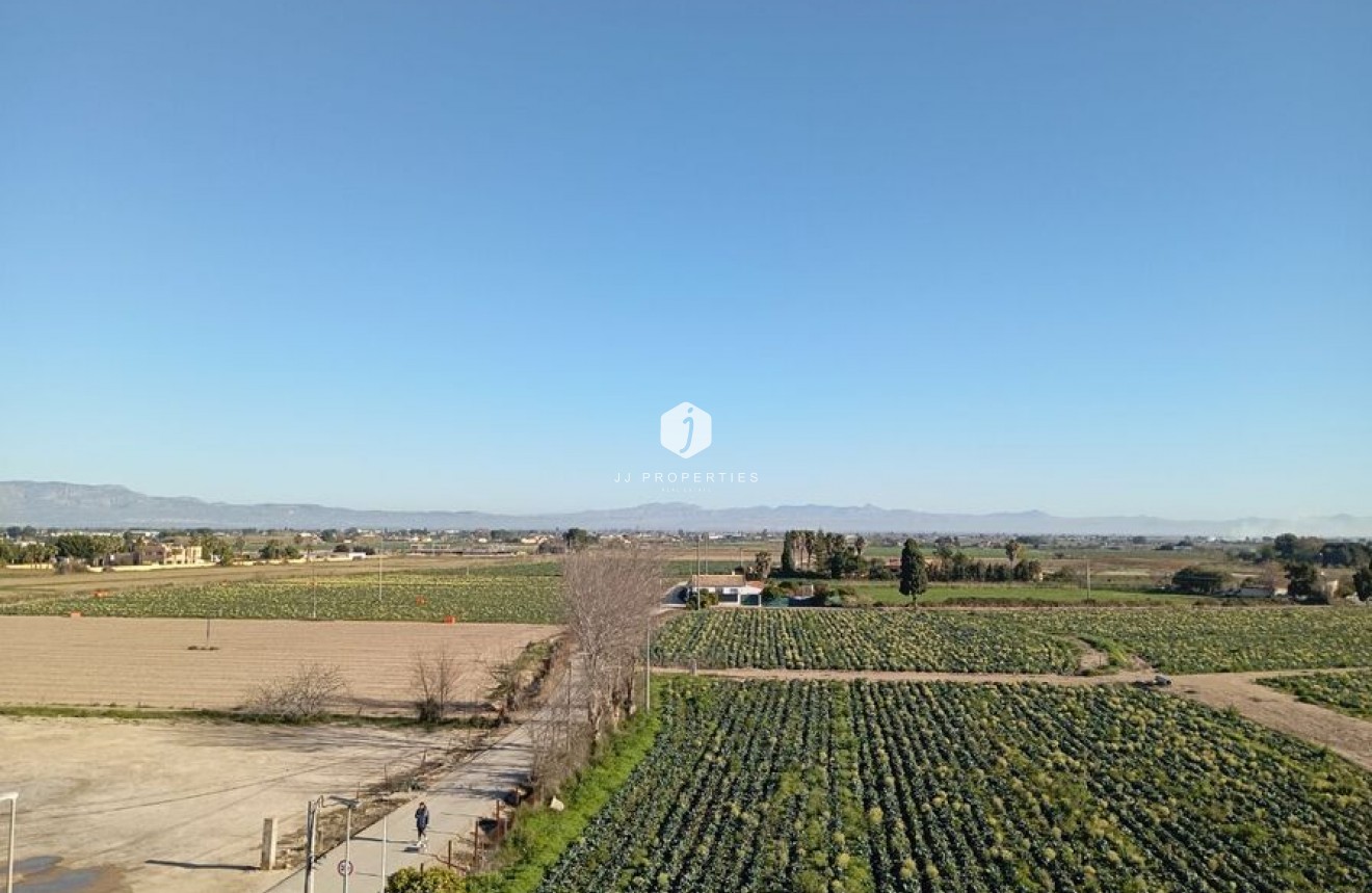 Tweedehands - duplex -
Daya Vieja - Costa Blanca