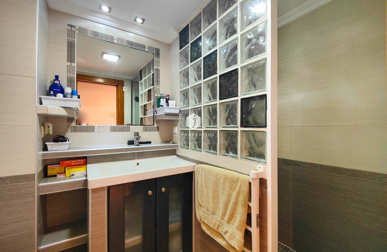 Aus zweiter Hand - Wohnung -
Torrevieja - Costa Blanca