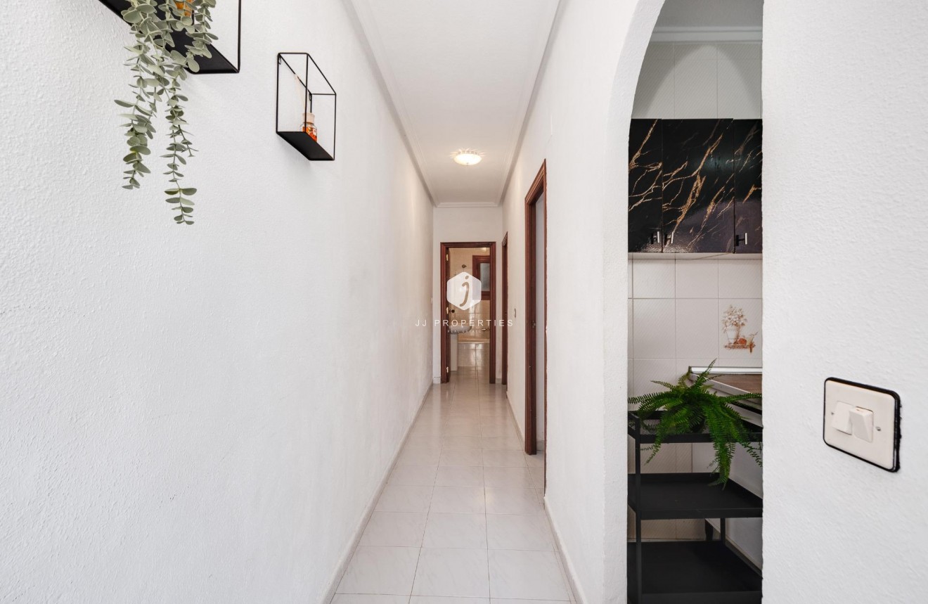 D'occasion - Chalet -
Torrevieja - Nueva Torrevieja