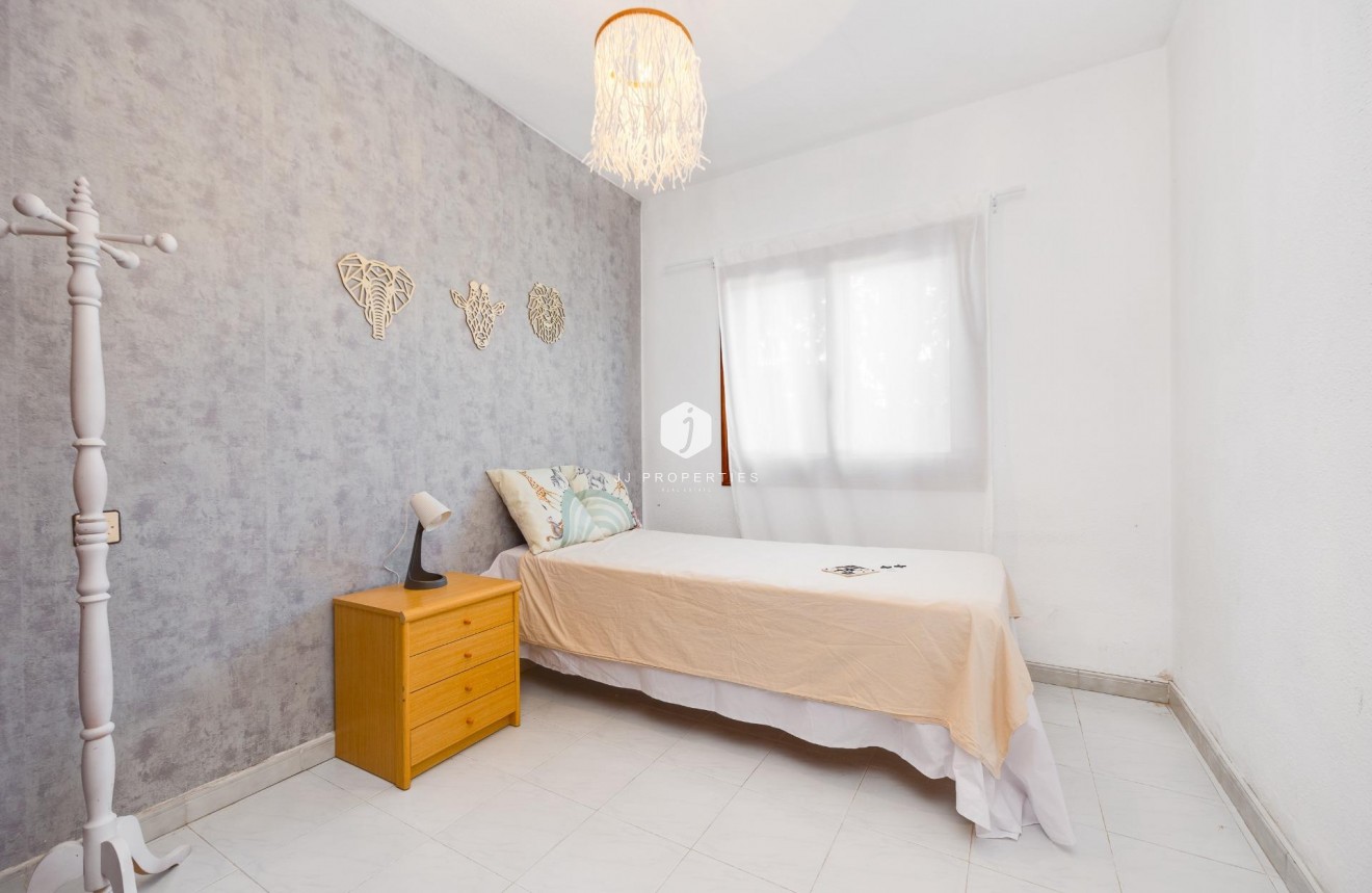 D'occasion - Chalet -
Torrevieja - Nueva Torrevieja