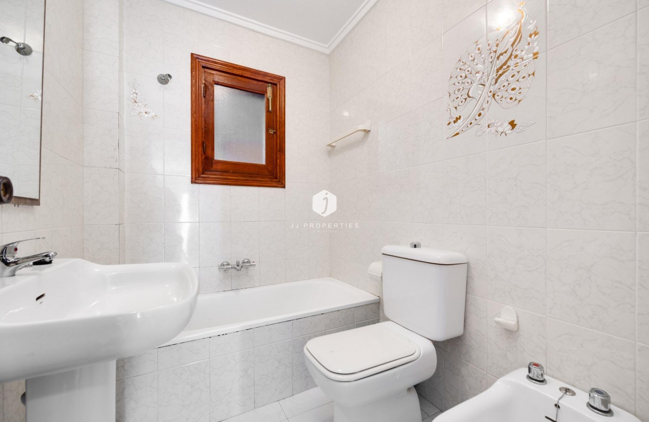 D'occasion - Chalet -
Torrevieja - Nueva Torrevieja