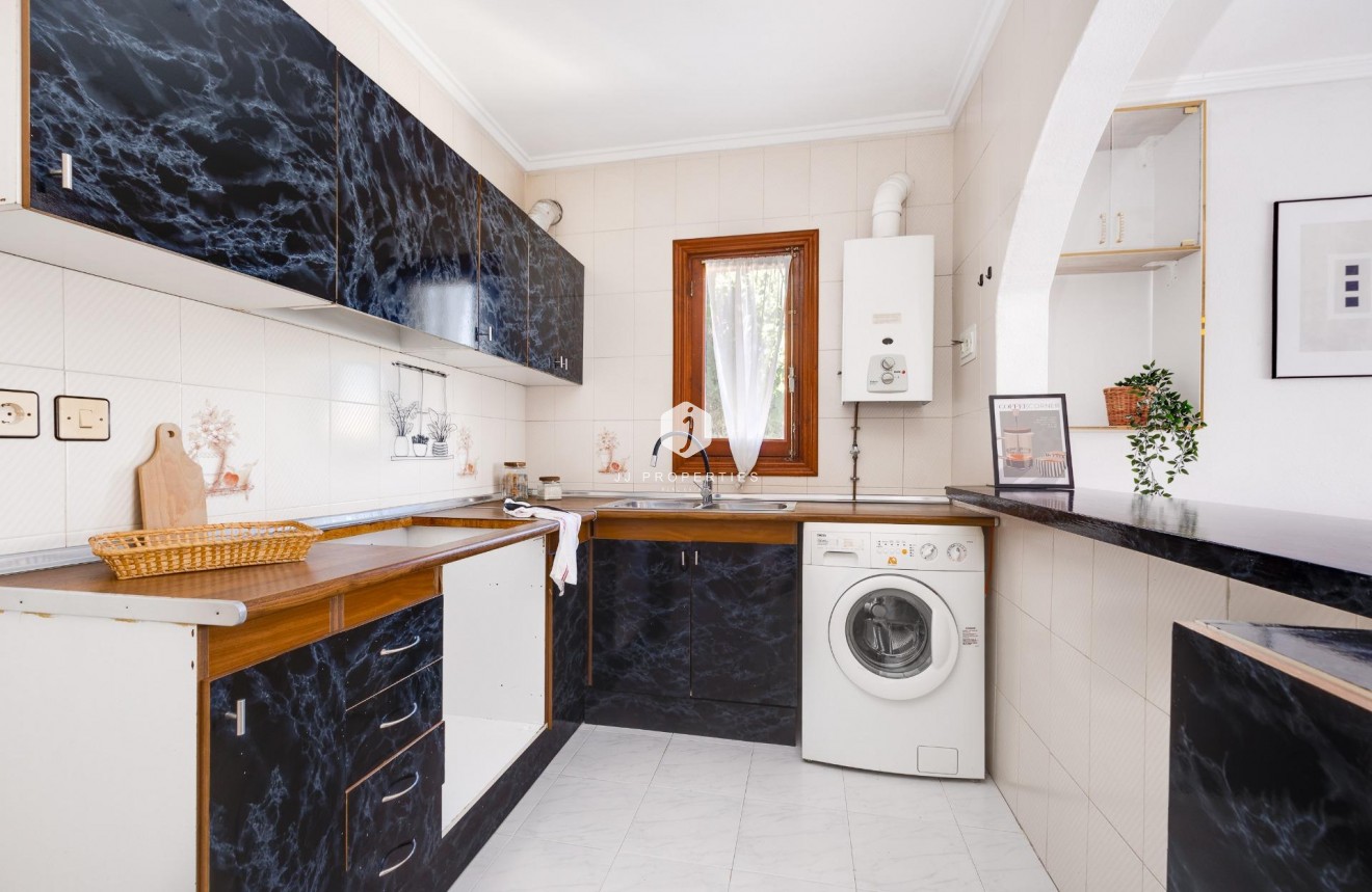 D'occasion - Chalet -
Torrevieja - Nueva Torrevieja