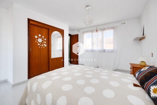 D'occasion - Chalet -
Torrevieja - Nueva Torrevieja