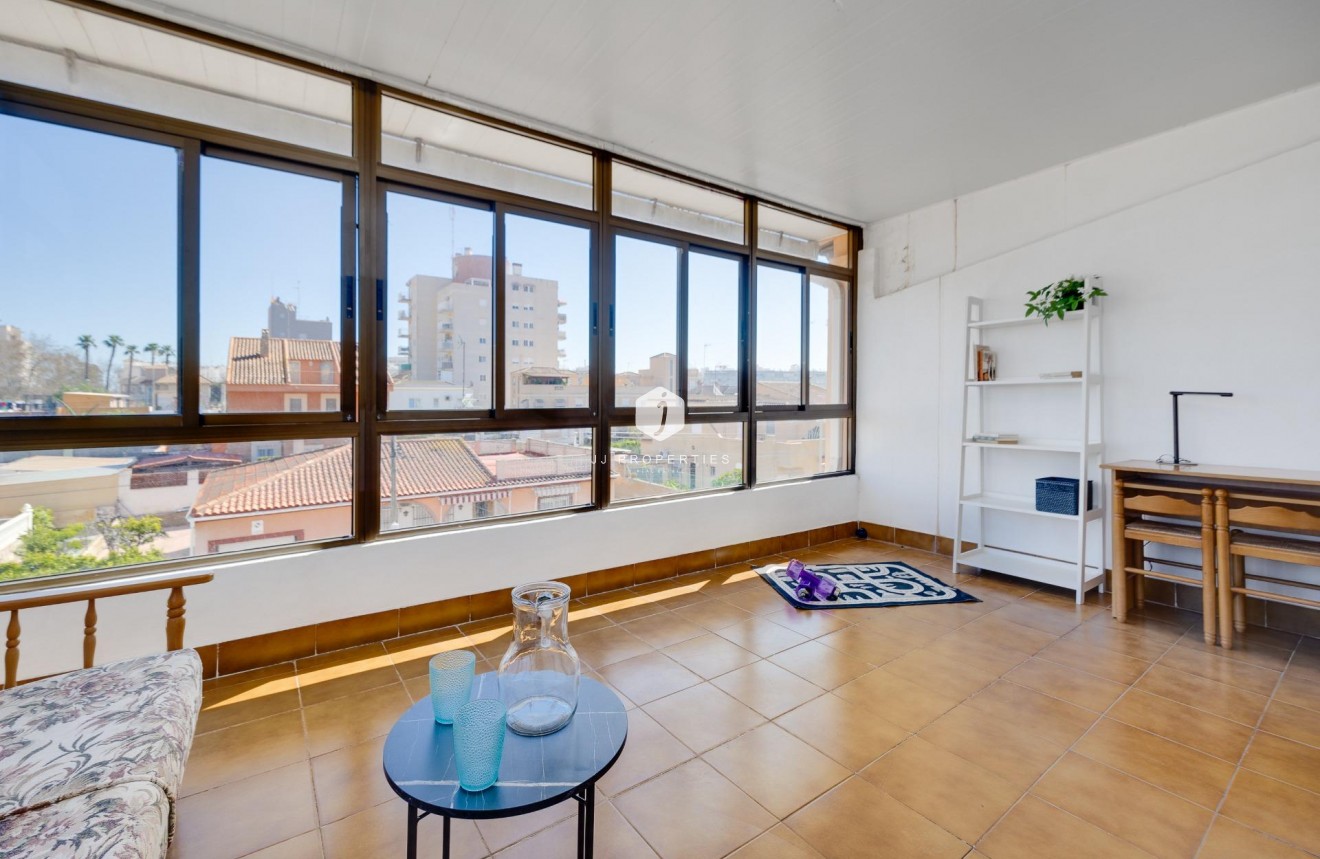 D'occasion - Chalet -
Torrevieja - Nueva Torrevieja