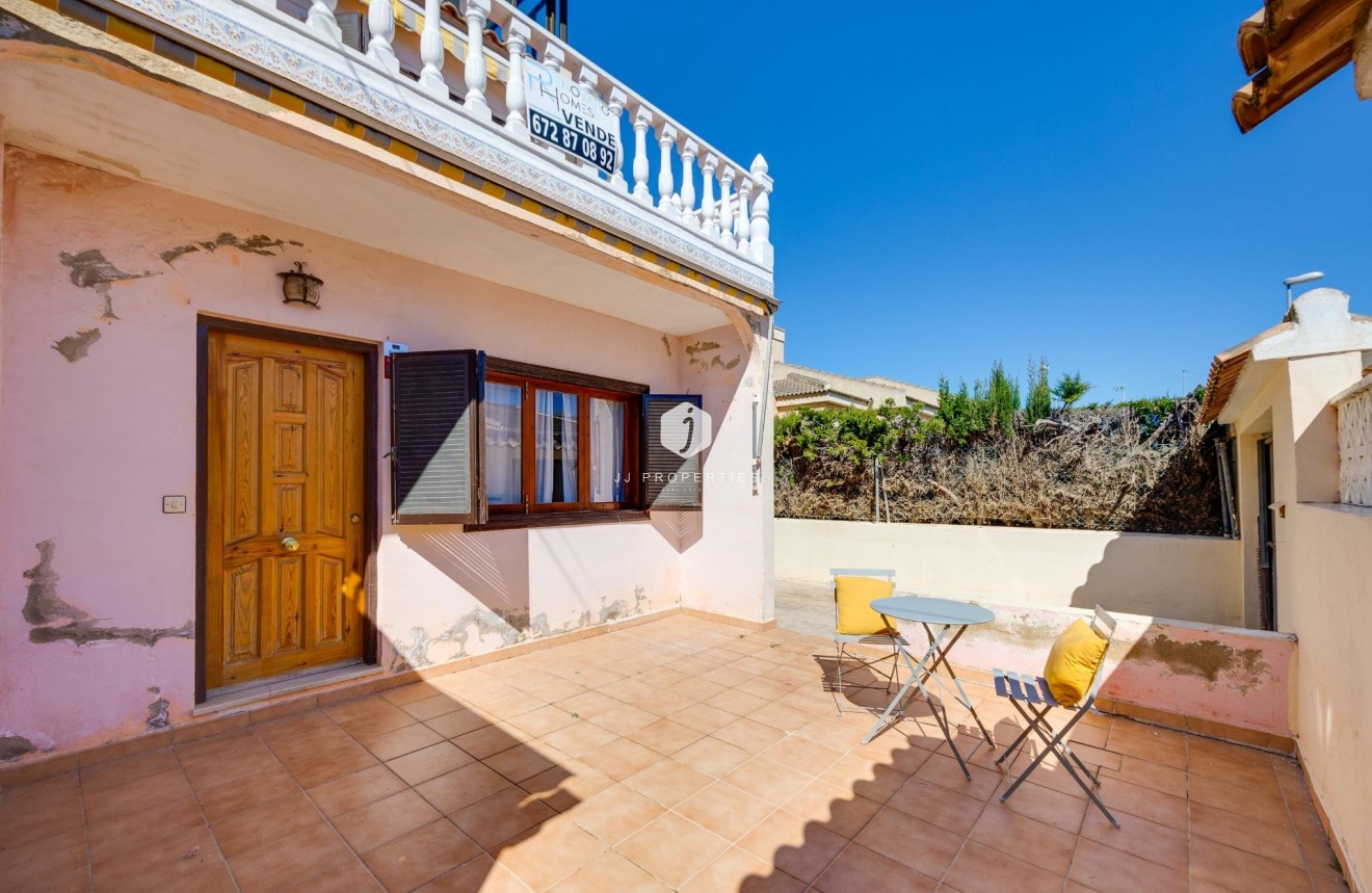 D'occasion - Chalet -
Torrevieja - Nueva Torrevieja