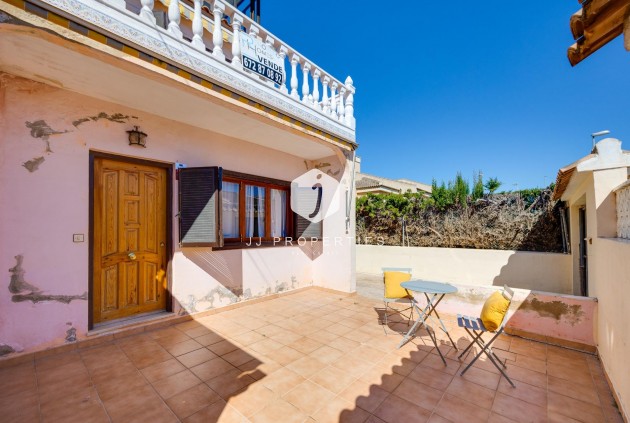 D'occasion - Chalet -
Torrevieja - Nueva Torrevieja