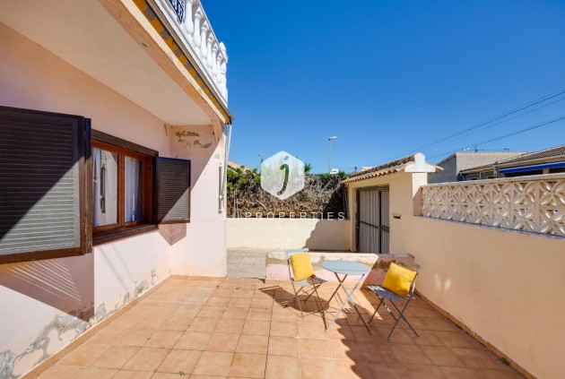 D'occasion - Chalet -
Torrevieja - Nueva Torrevieja