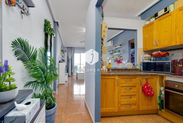 D'occasion - Appartement -
Torrevieja - Centro