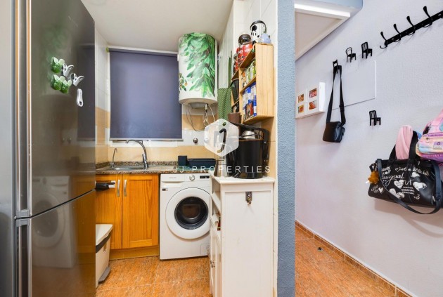 D'occasion - Appartement -
Torrevieja - Centro