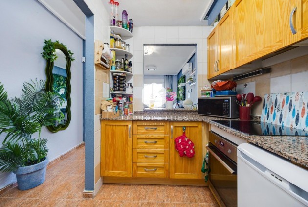 D'occasion - Appartement -
Torrevieja - Centro