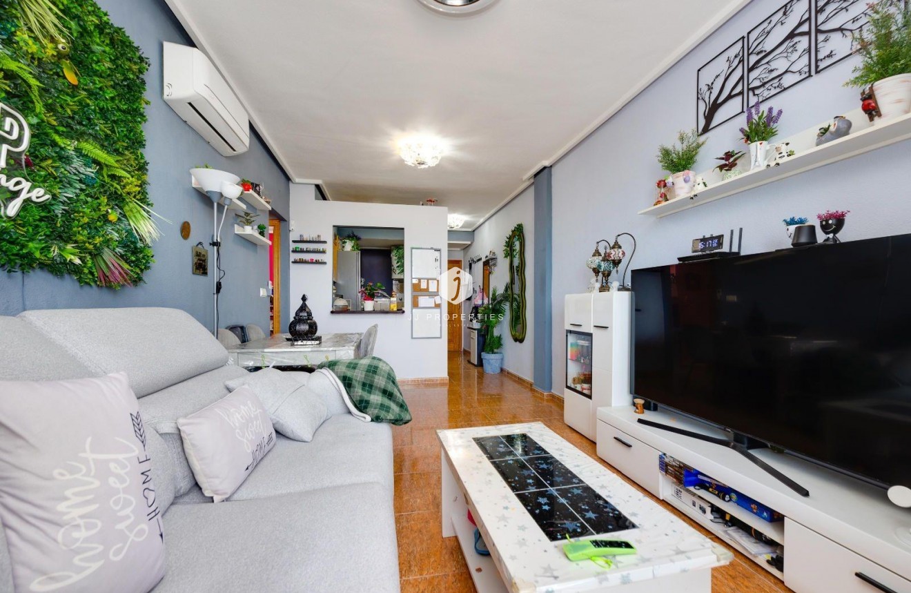 D'occasion - Appartement -
Torrevieja - Centro