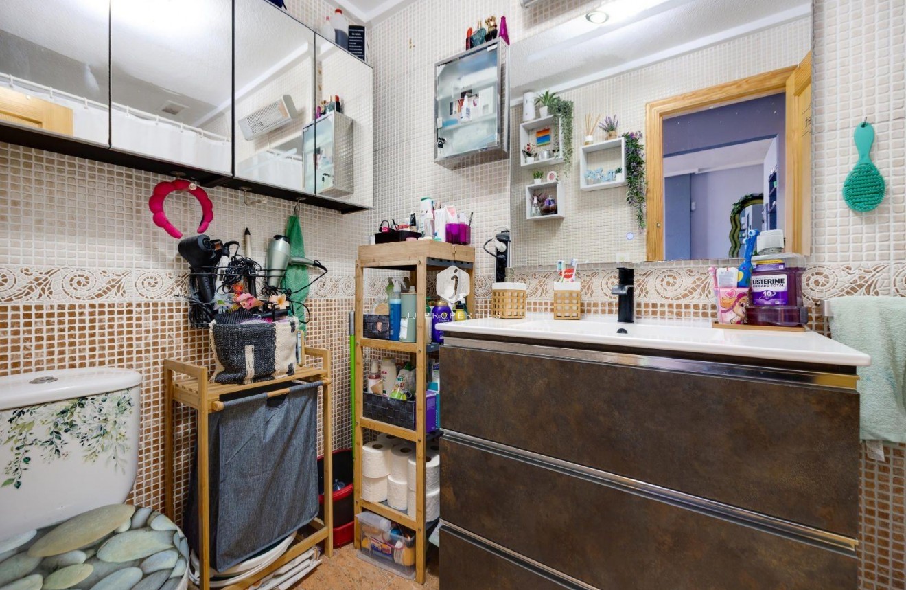 D'occasion - Appartement -
Torrevieja - Centro