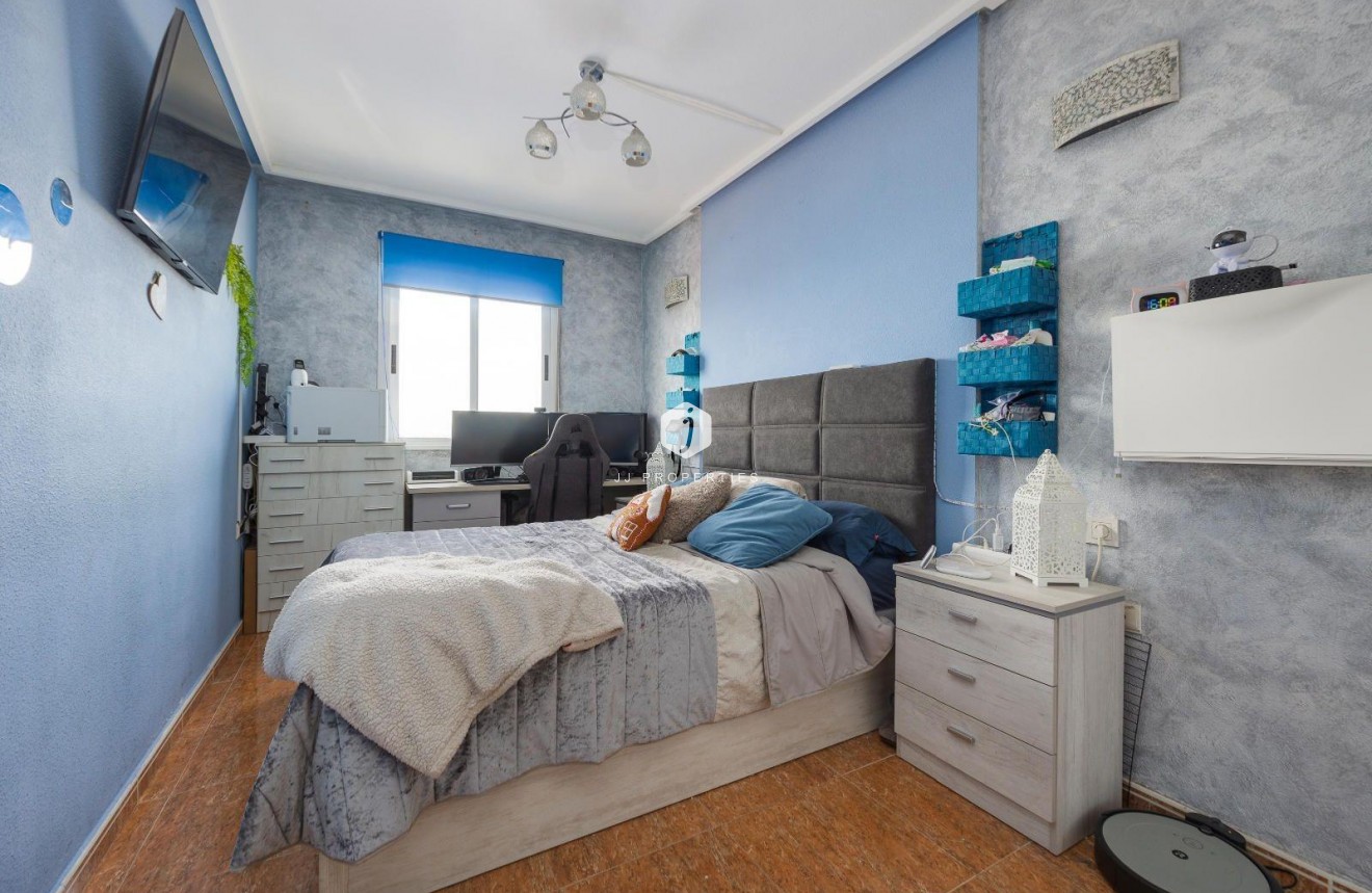 D'occasion - Appartement -
Torrevieja - Centro