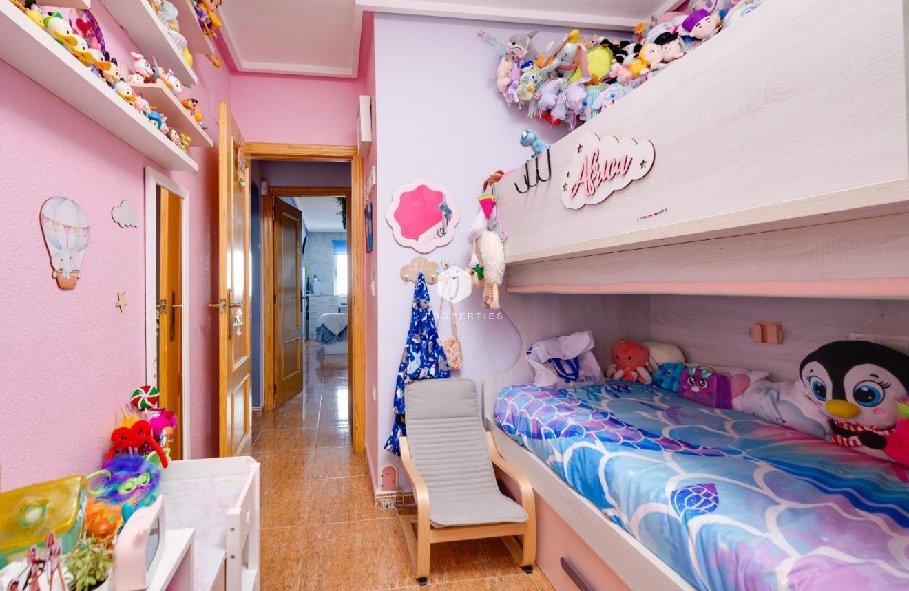 D'occasion - Appartement -
Torrevieja - Centro