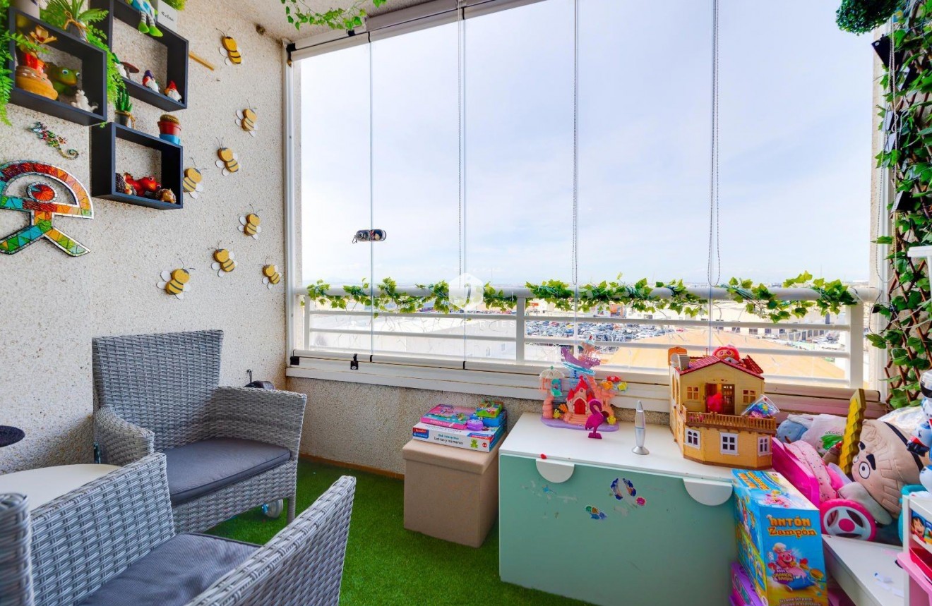 D'occasion - Appartement -
Torrevieja - Centro