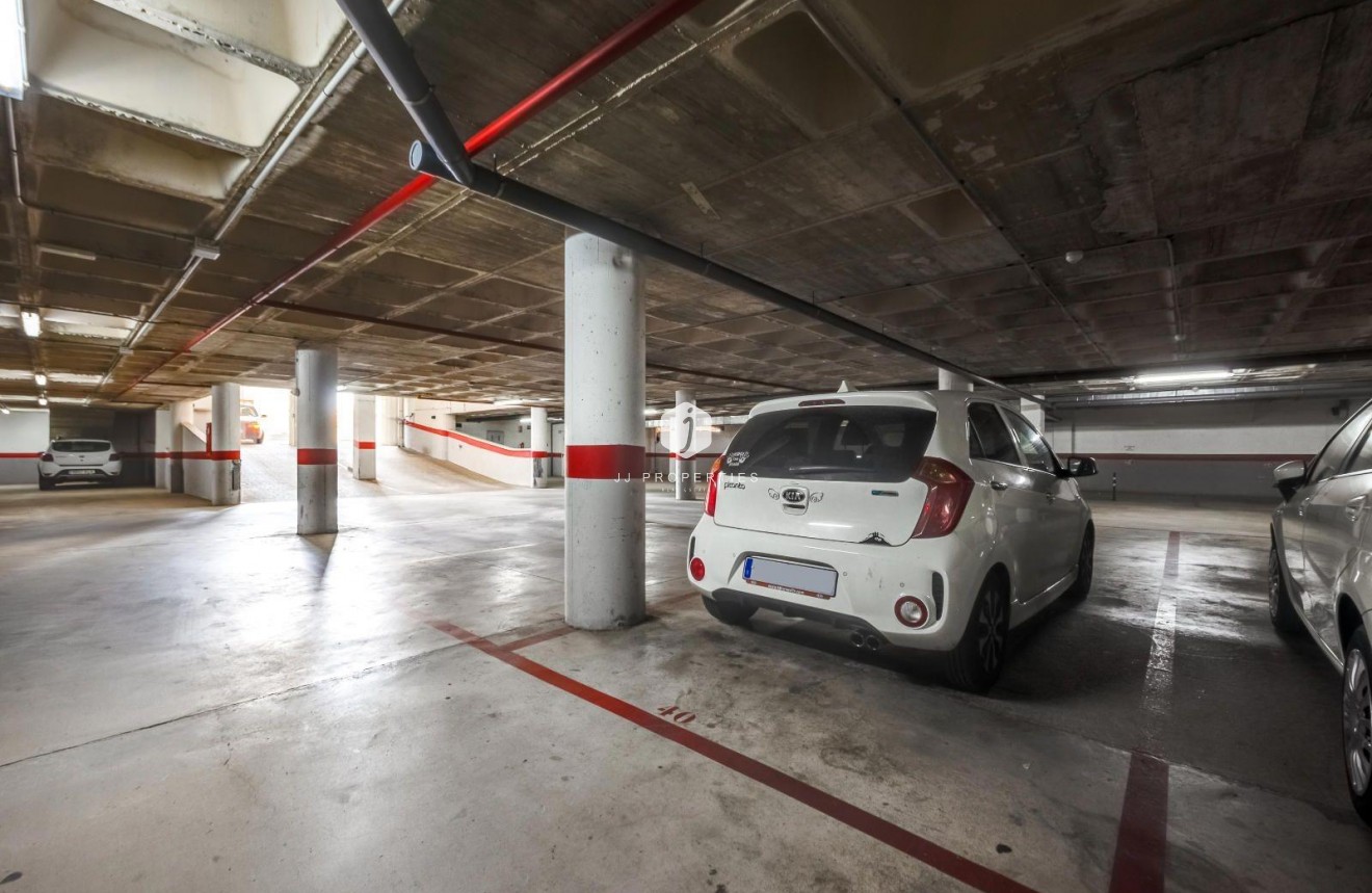 D'occasion - Appartement -
Torrevieja - Centro