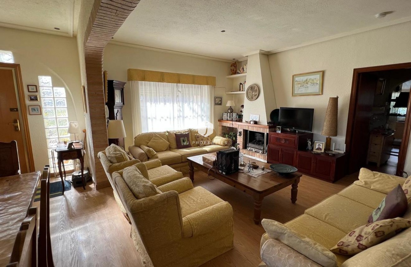 Resale - Villa -
Cabo Roig - Costa Blanca