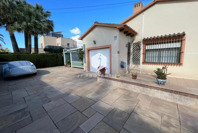 Resale - Villa -
Cabo Roig - Costa Blanca