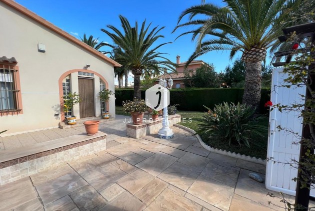 Resale - Villa -
Cabo Roig - Costa Blanca