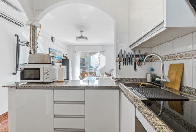 Z drugiej ręki - Mieszkanie w bloku -
Torrevieja - Costa Blanca