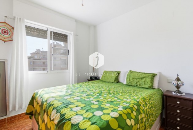 Z drugiej ręki - Mieszkanie w bloku -
Torrevieja - Costa Blanca