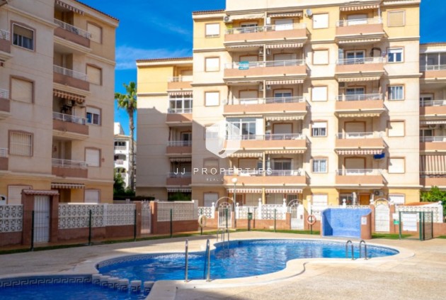 Z drugiej ręki - Mieszkanie w bloku -
Torrevieja - Costa Blanca