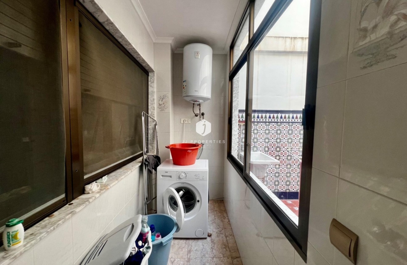 Resale - Apartment / flat -
Rojales