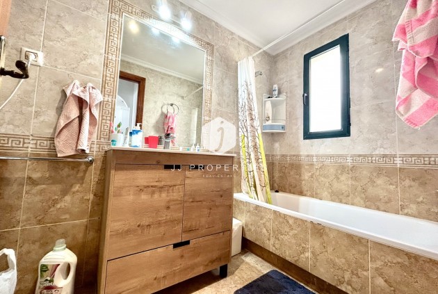 Resale - Apartment / flat -
Cabo Roig - Costa Blanca